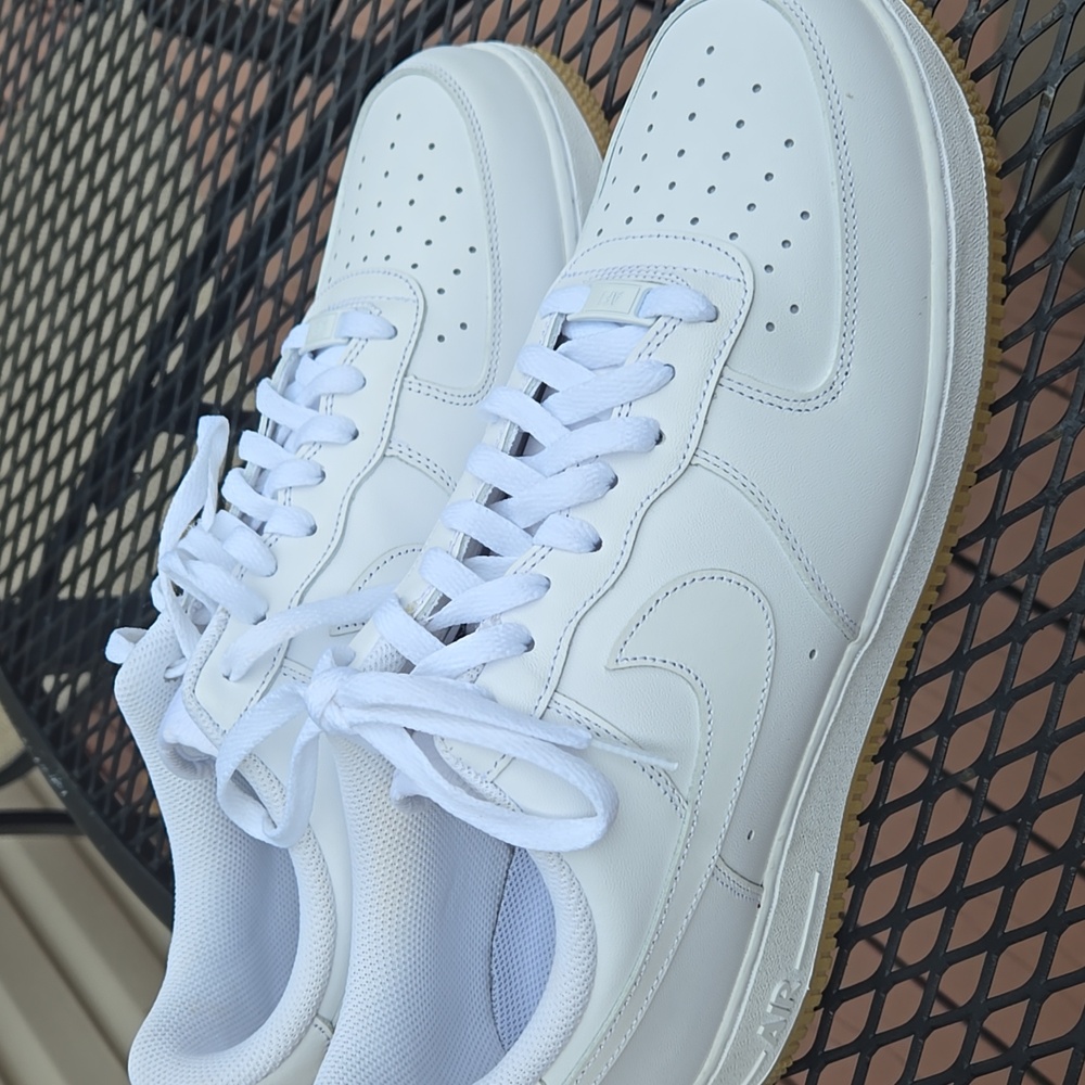 Nike White Low-Top Leather Sneakers with Gum Outsole